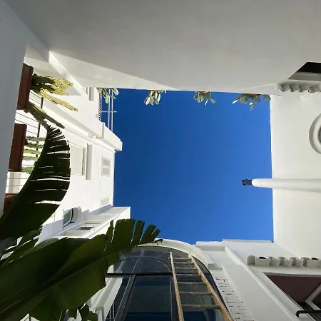 Edivino Design 3* カプリ