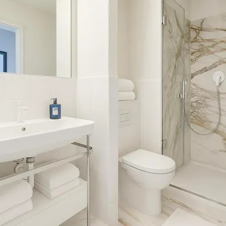 Oda ve Kahvaltı Edivino Design 3*